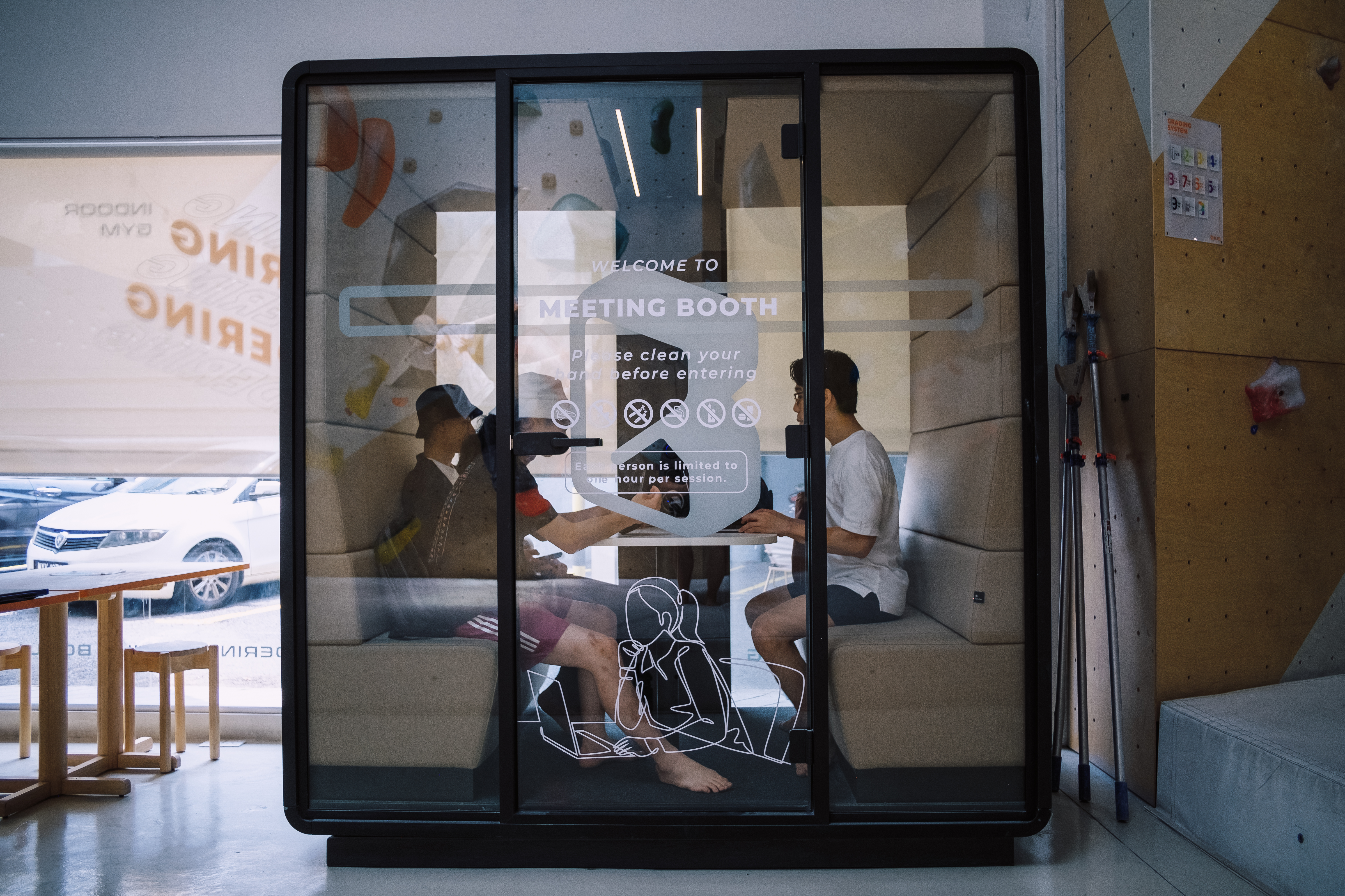 Meeting booth (4‑pax)